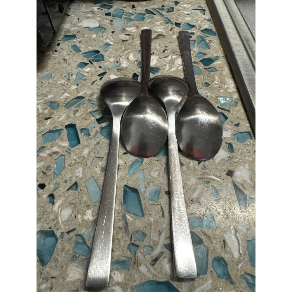 Stainless Steel 18/8 lot of 4 Cereal Spoons & 3 Soup Spoons Straight Edge Handle